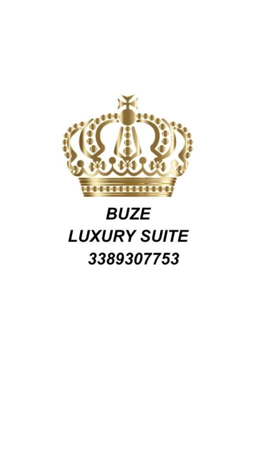 Stunis Buze Suite 奥斯图尼 外观 照片